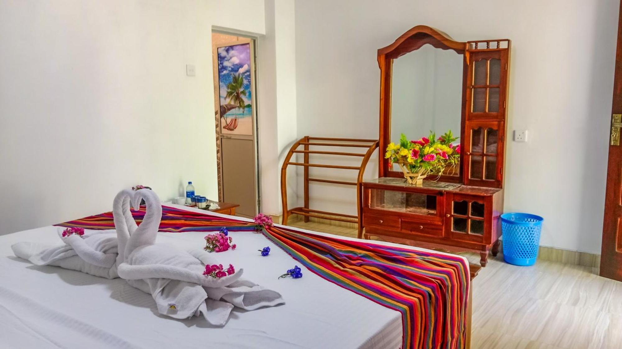 Gimhana Homestay Sigiriya Buitenkant foto
